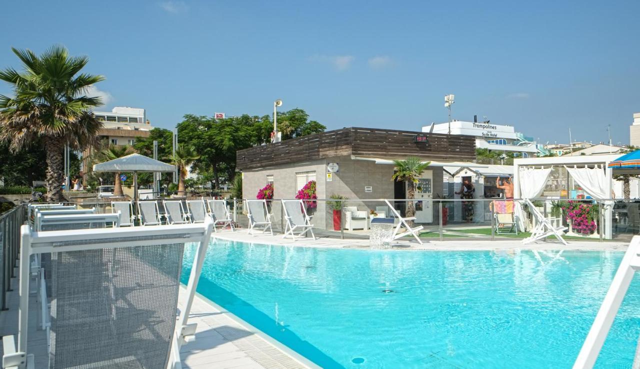 Hotel Diamond Riccione Esterno foto