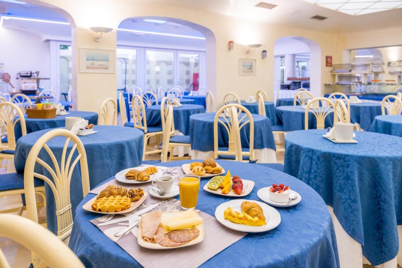 Hotel Diamond Riccione Esterno foto