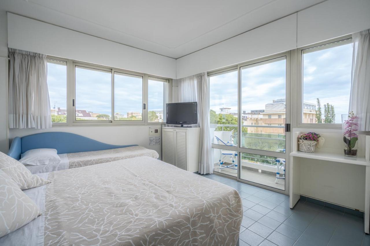Hotel Diamond Riccione Esterno foto