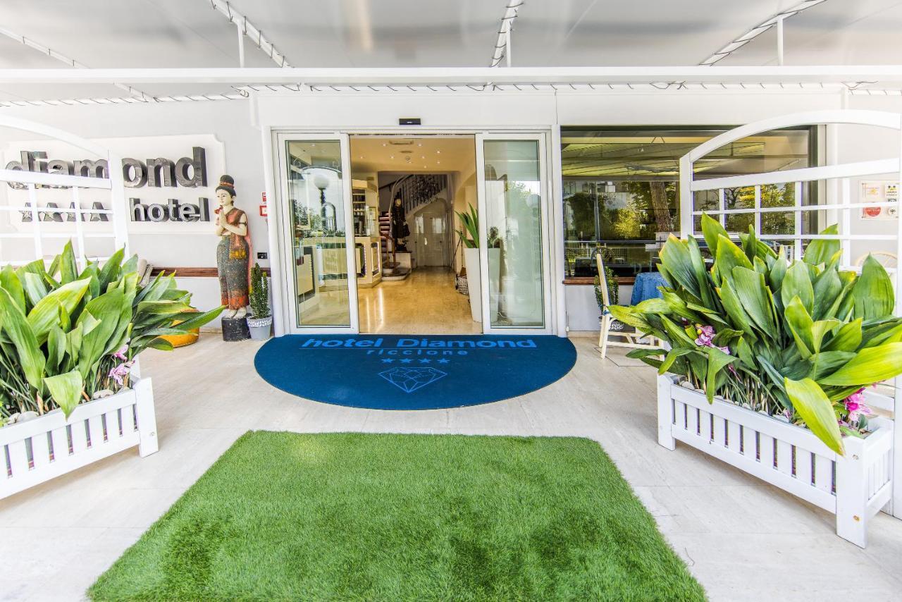 Hotel Diamond Riccione Esterno foto
