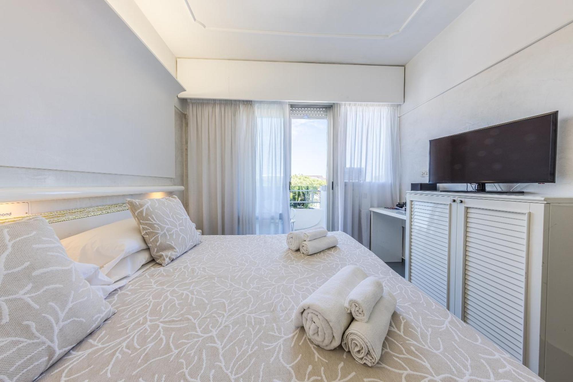 Hotel Diamond Riccione Esterno foto
