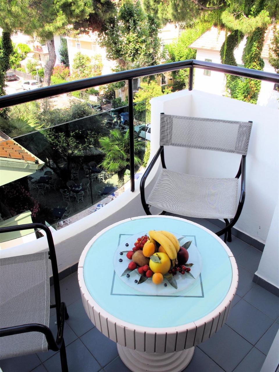 Hotel Diamond Riccione Esterno foto